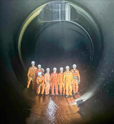 Công ty Thủy điện Đồng Nai kiểm tra và sửa chữa lớn đường hầm dẫn nước hai Nhà máy Thủy điện Đồng Nai 3 và Đồng Nai 4